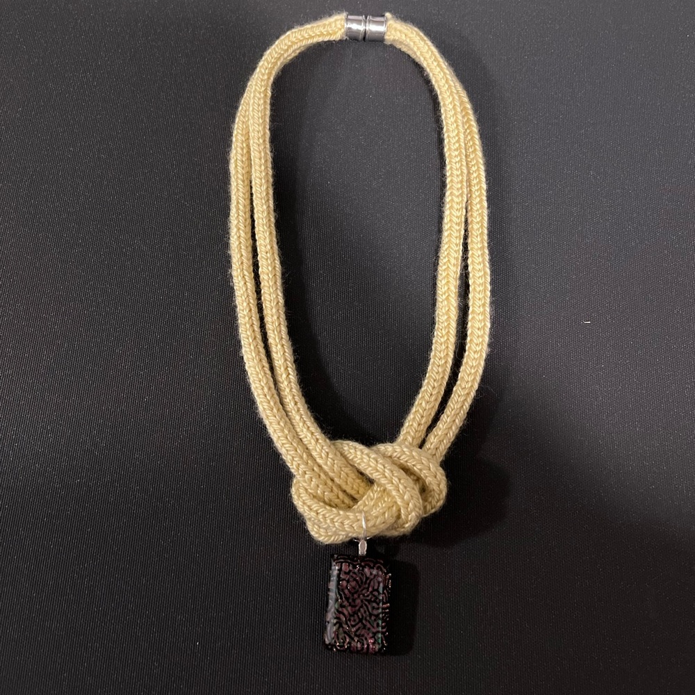 Knit Necklace